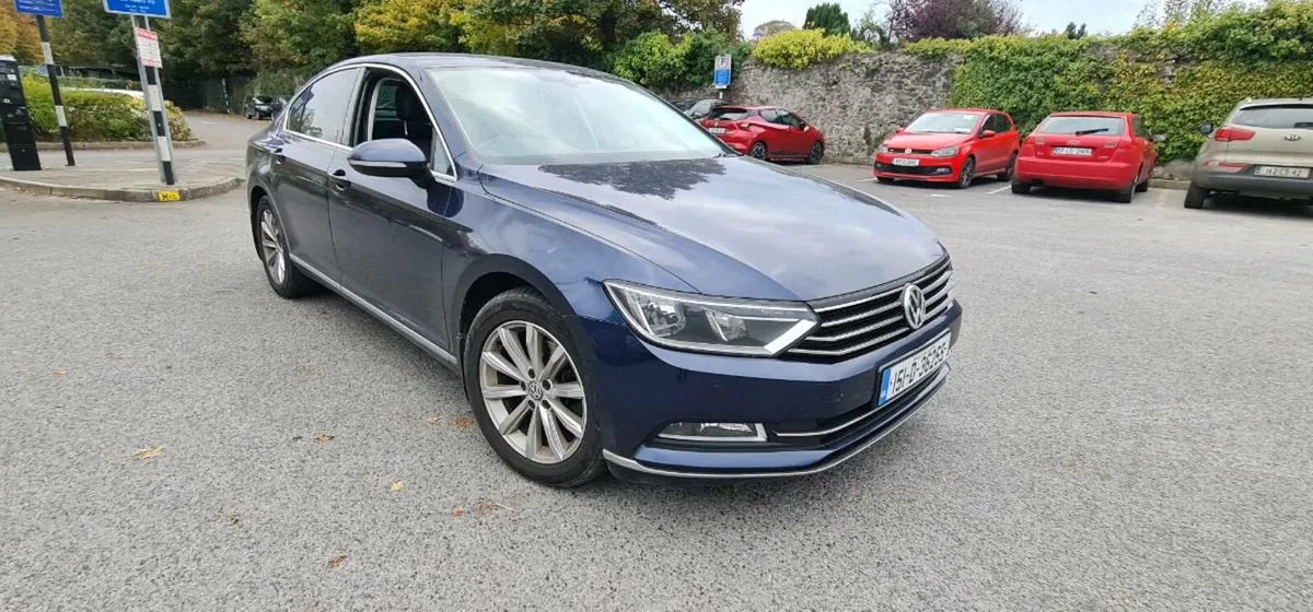 VOLKSWAGEN PASSAT 1.6 TDI HIGHLINE - Image 1