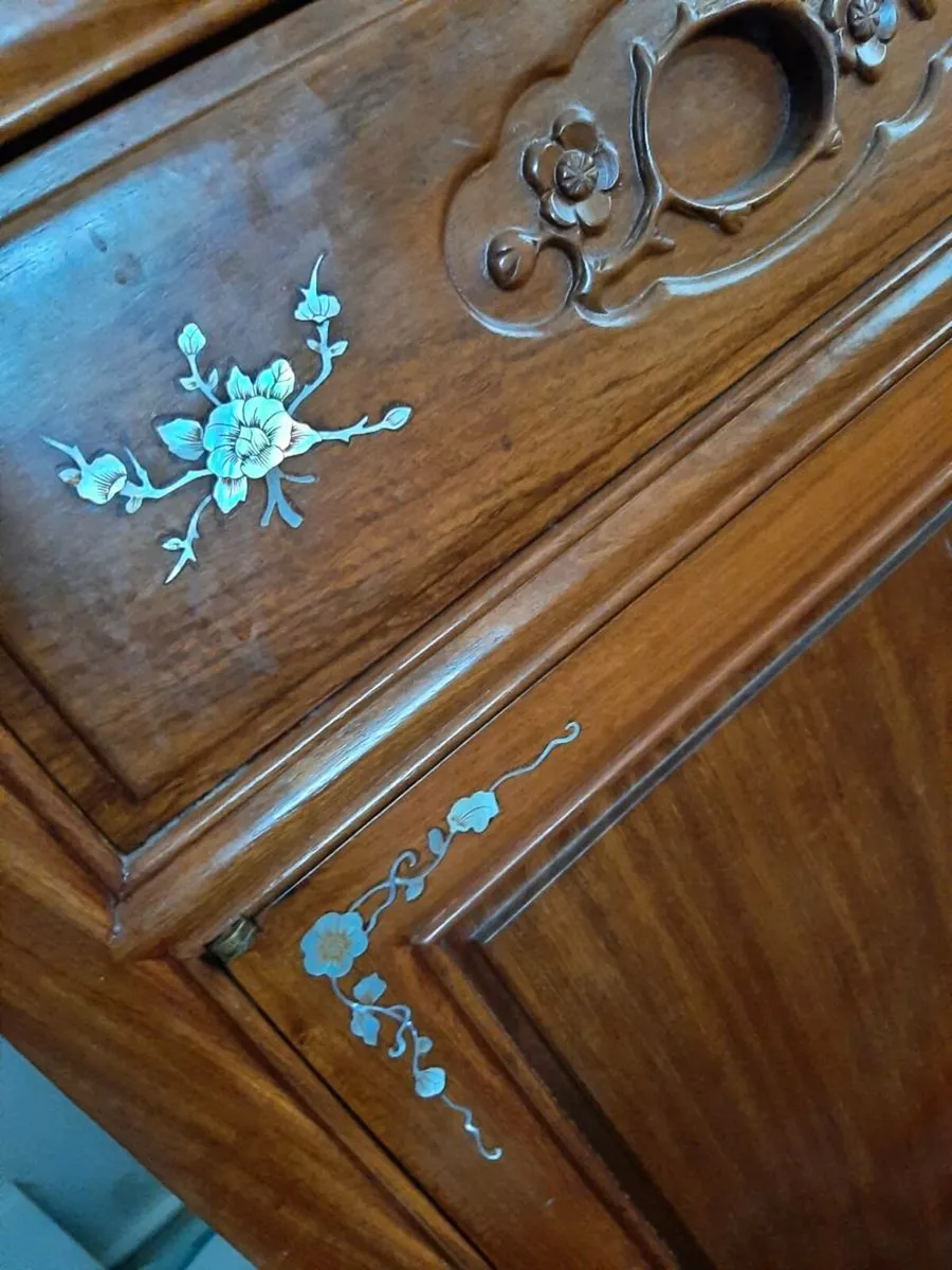 Sideboard - Image 2