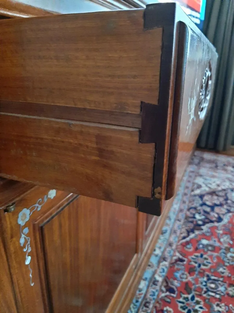 Sideboard - Image 4