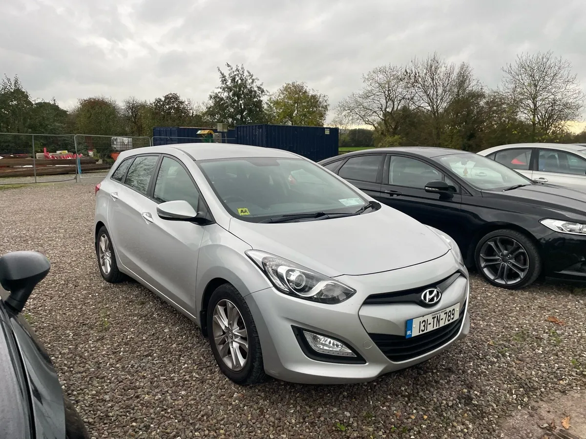 Hyundai i30 estate - Image 1