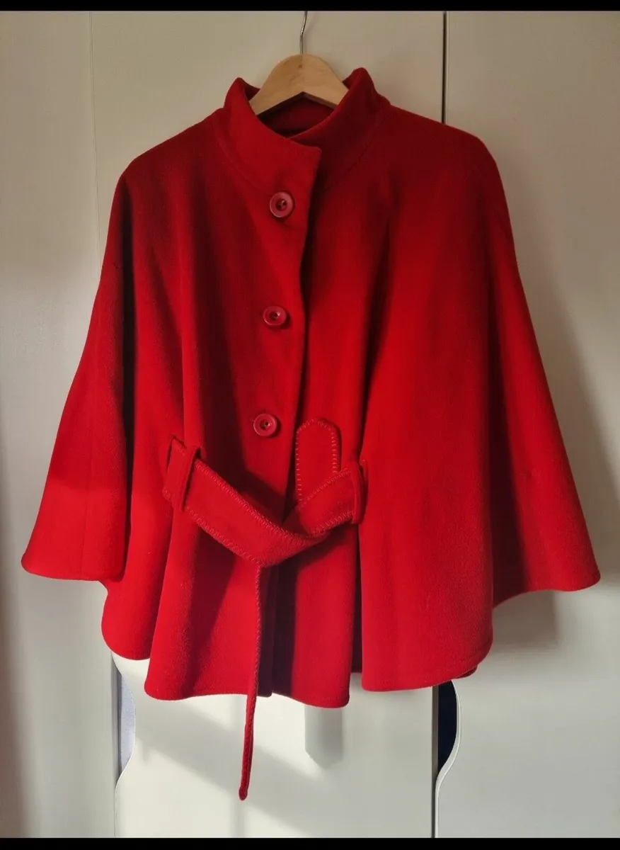 Christmas Red Cape by Renowned Dublin Designer Jim - Image 2