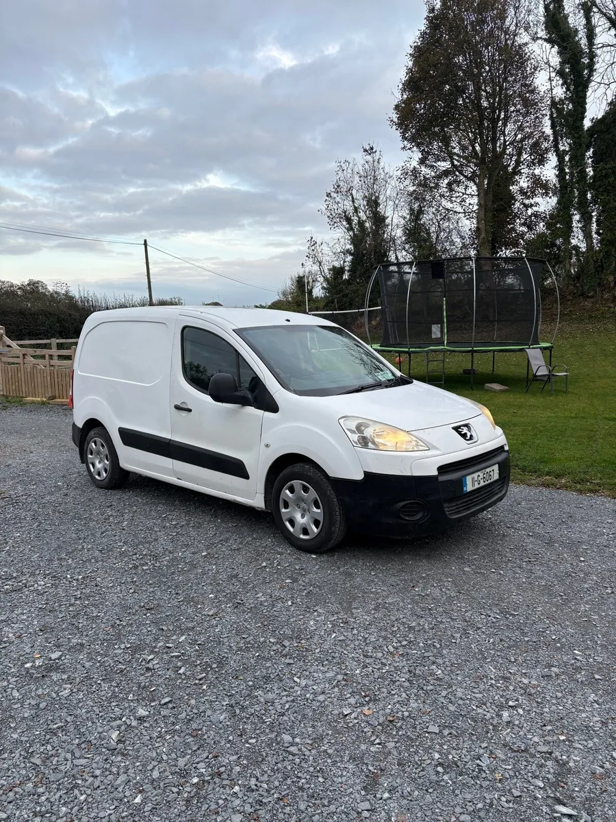 2011 Peugeot Partner •TESTED• - Image 1