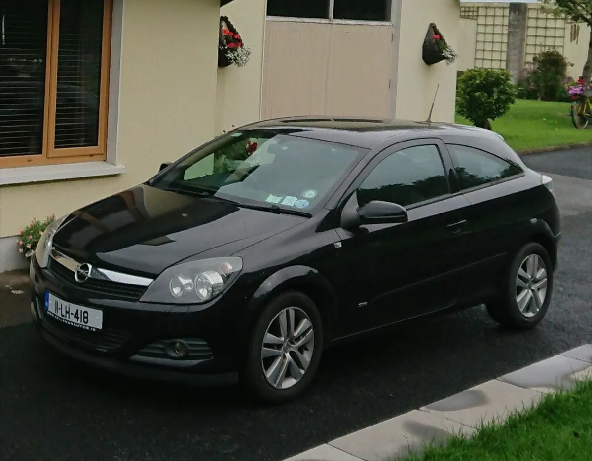 Opel Astra 2011 NCT & Tax & low mileage - Image 1
