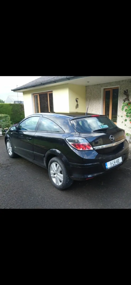 Opel Astra 2011 NCT & Tax & low mileage - Image 2