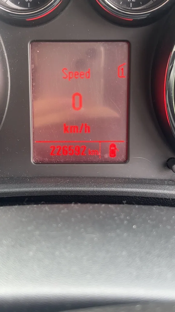 Vauxhall Astra 2011 - Image 4