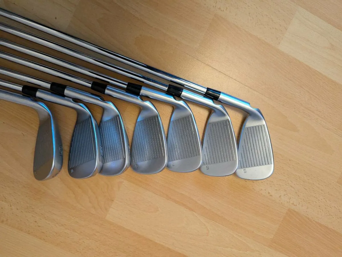 Ping G425 Irons - Image 4