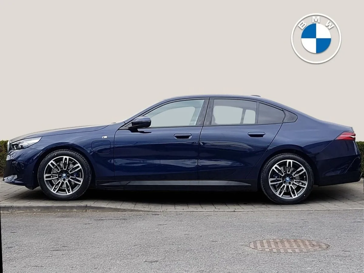 BMW 5 Series 530e M Sport - Image 3
