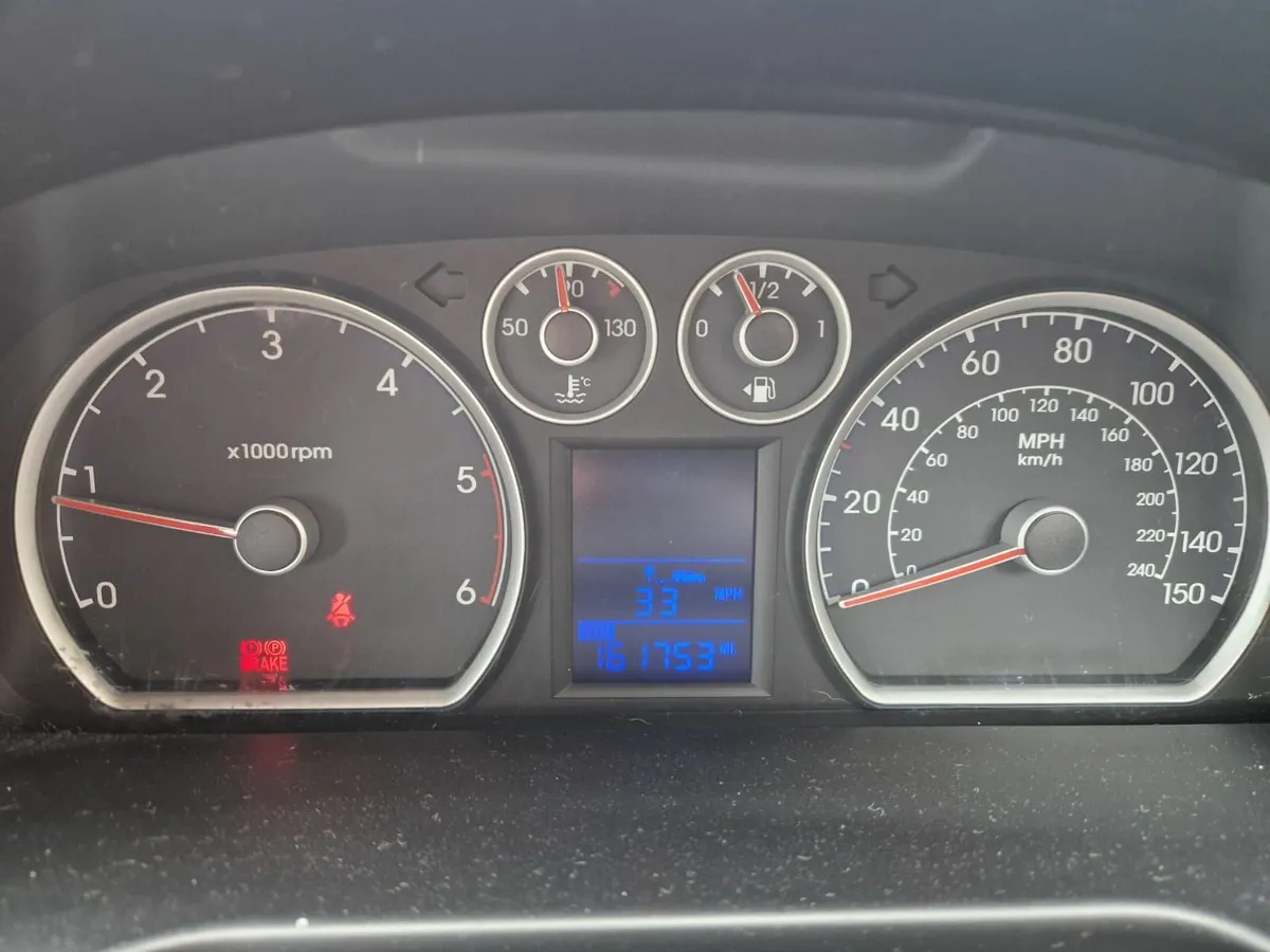 Hyundai i30 2010 - Image 2