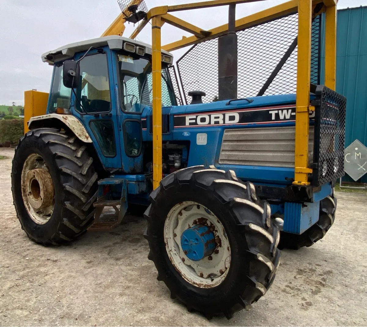 Ford TW-25 - Image 1