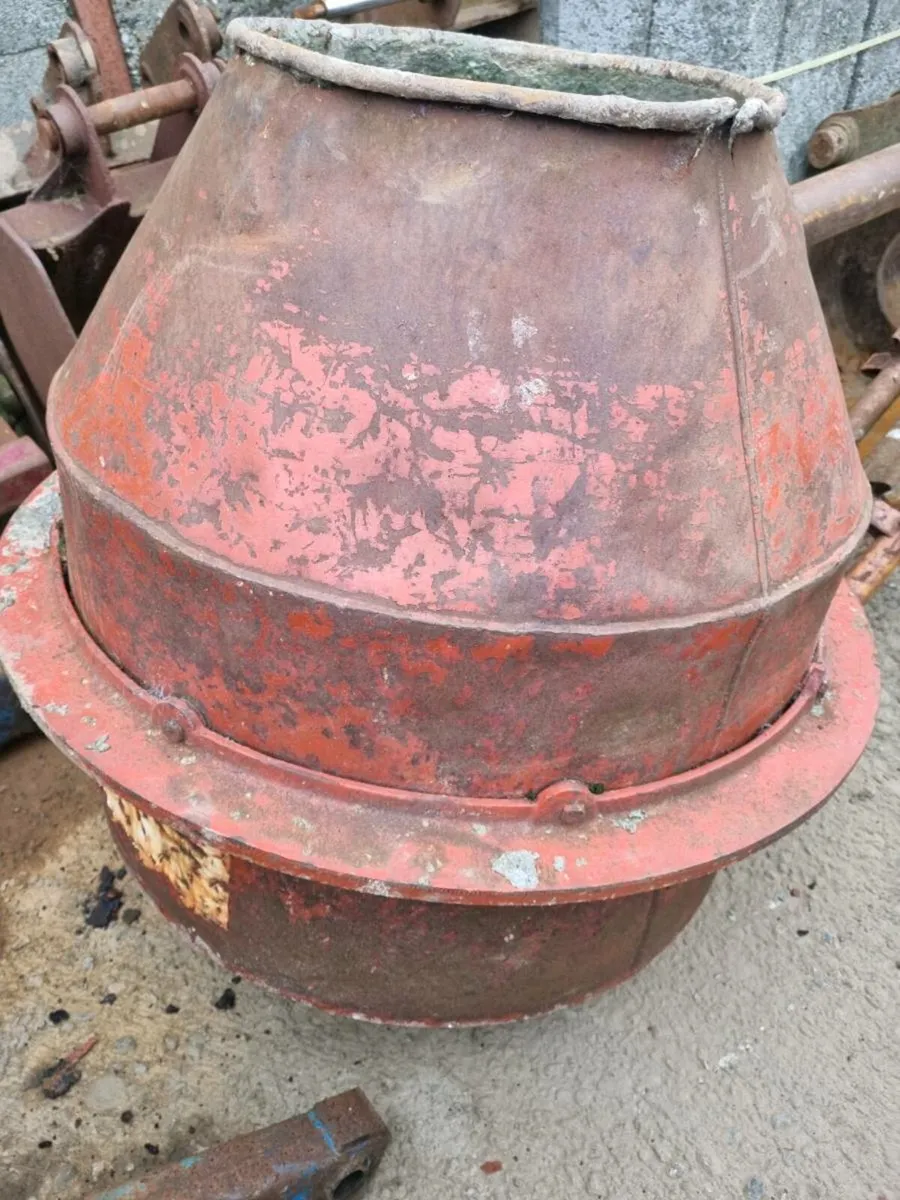 Sila 430L fast tow mixer for parts - Image 2
