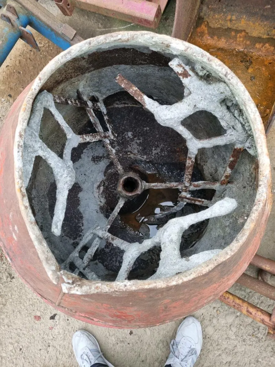 Sila 430L fast tow mixer for parts - Image 3