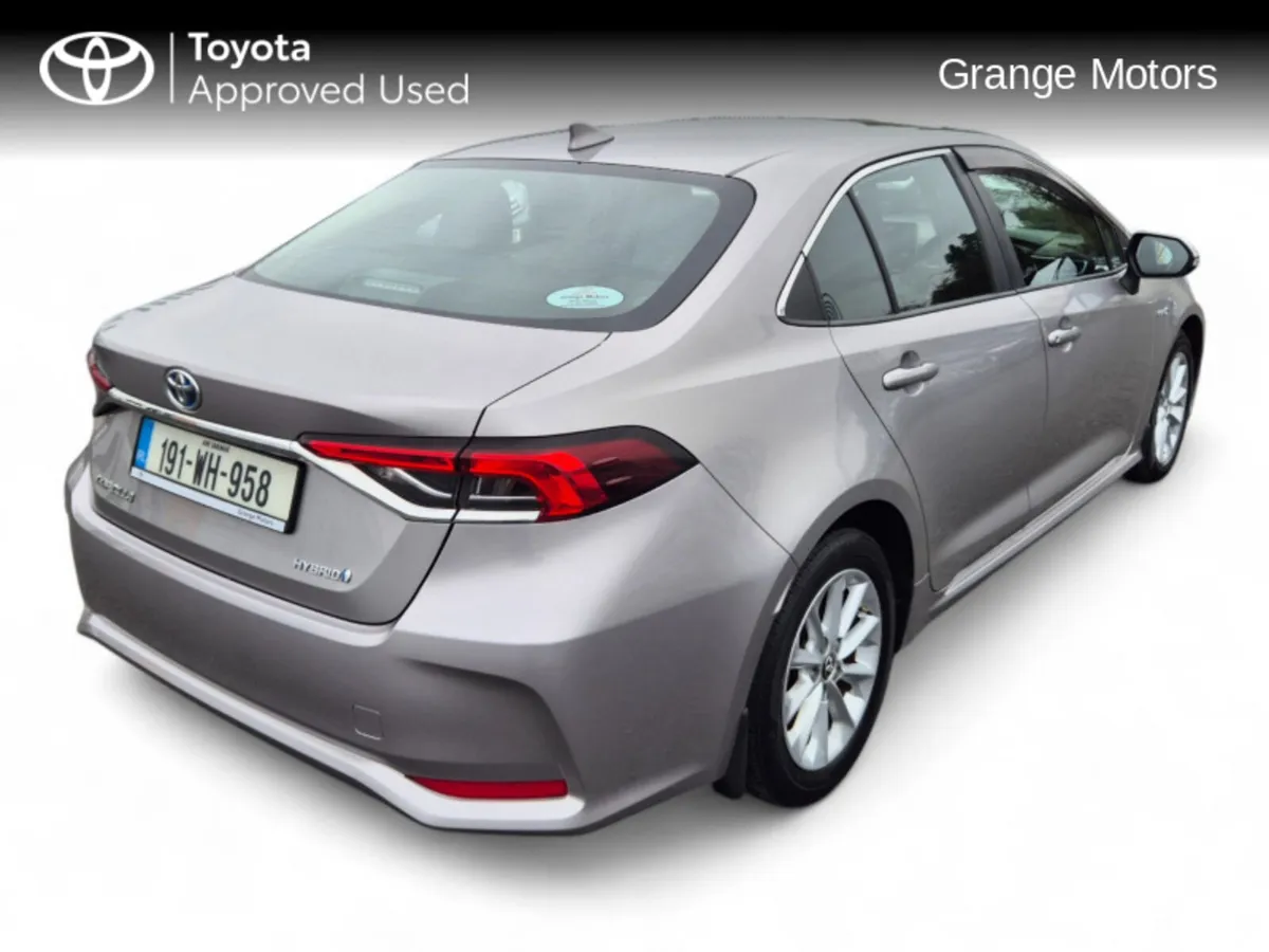 Toyota Corolla 1.8 HYBRID LUNA SAL - Image 3