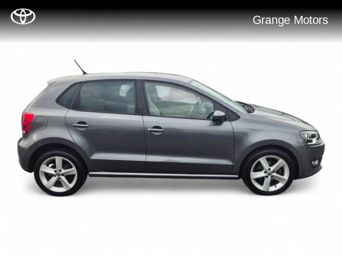 Volkswagen Polo COMFORT LINE 1.4 PETROL AUTOMATIC* - Image 4