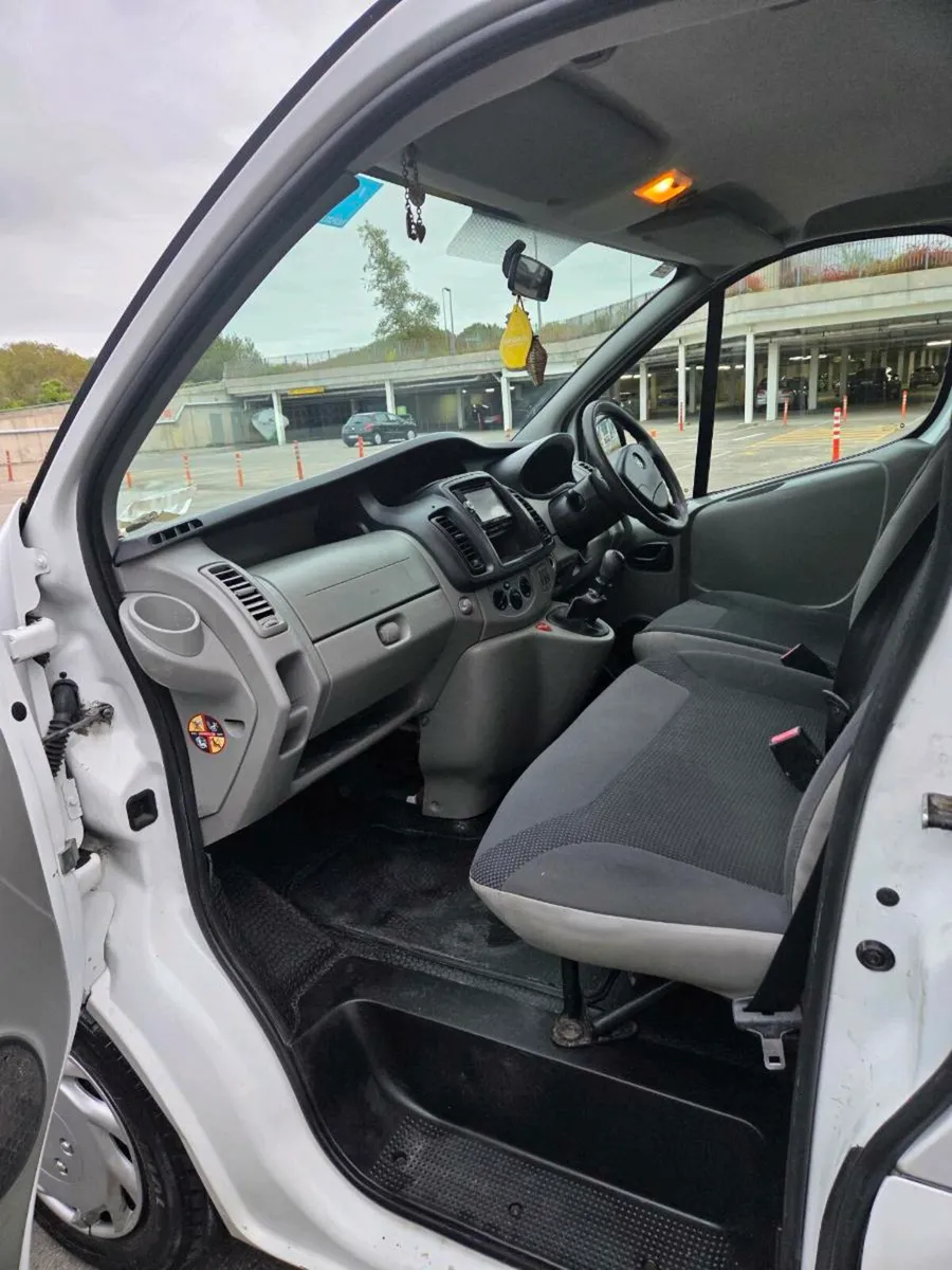 Vauxhall vivaro - Image 3