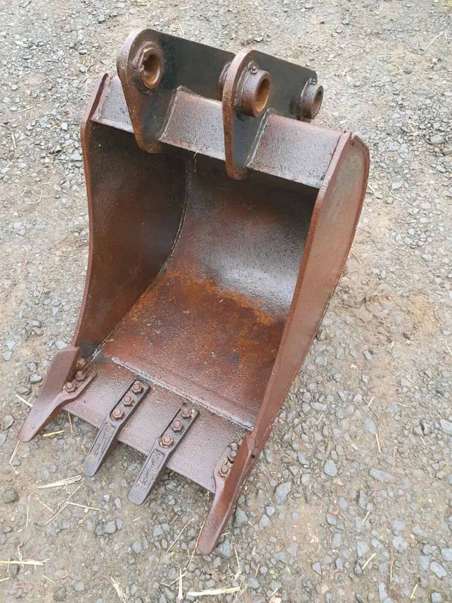 Excavator buckets - Image 1