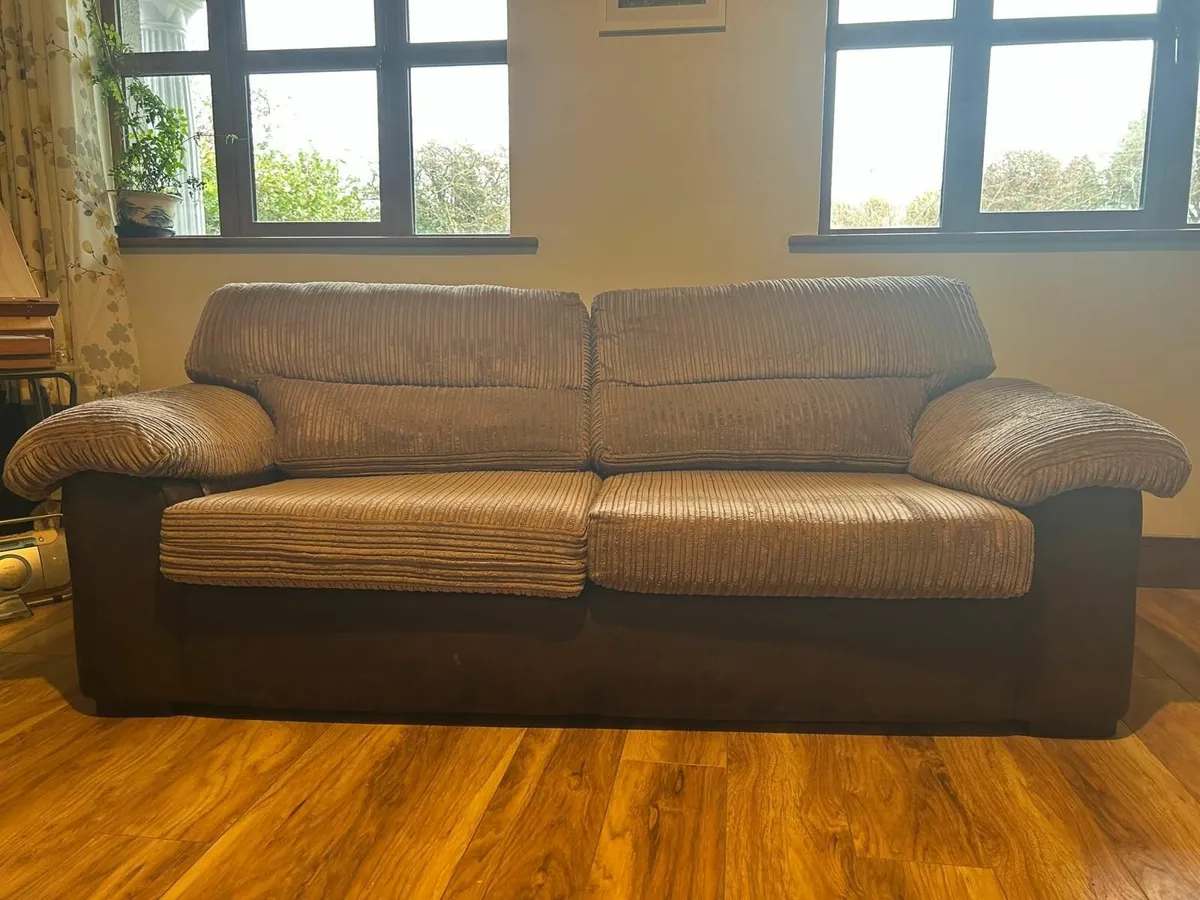 4 seater sofa - Image 2