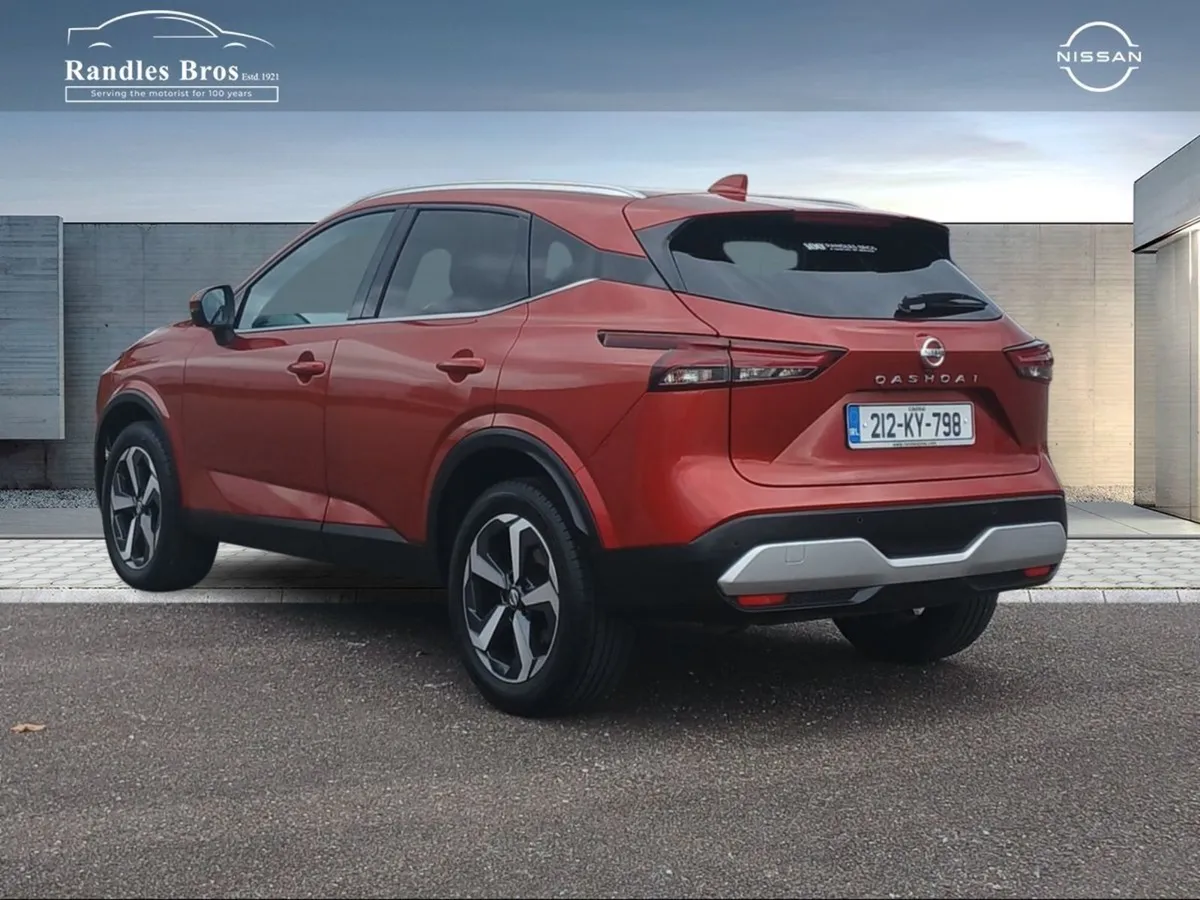 Nissan QASHQAI 1.3 PET Mild Hybrid SV Premium CVT - Image 4