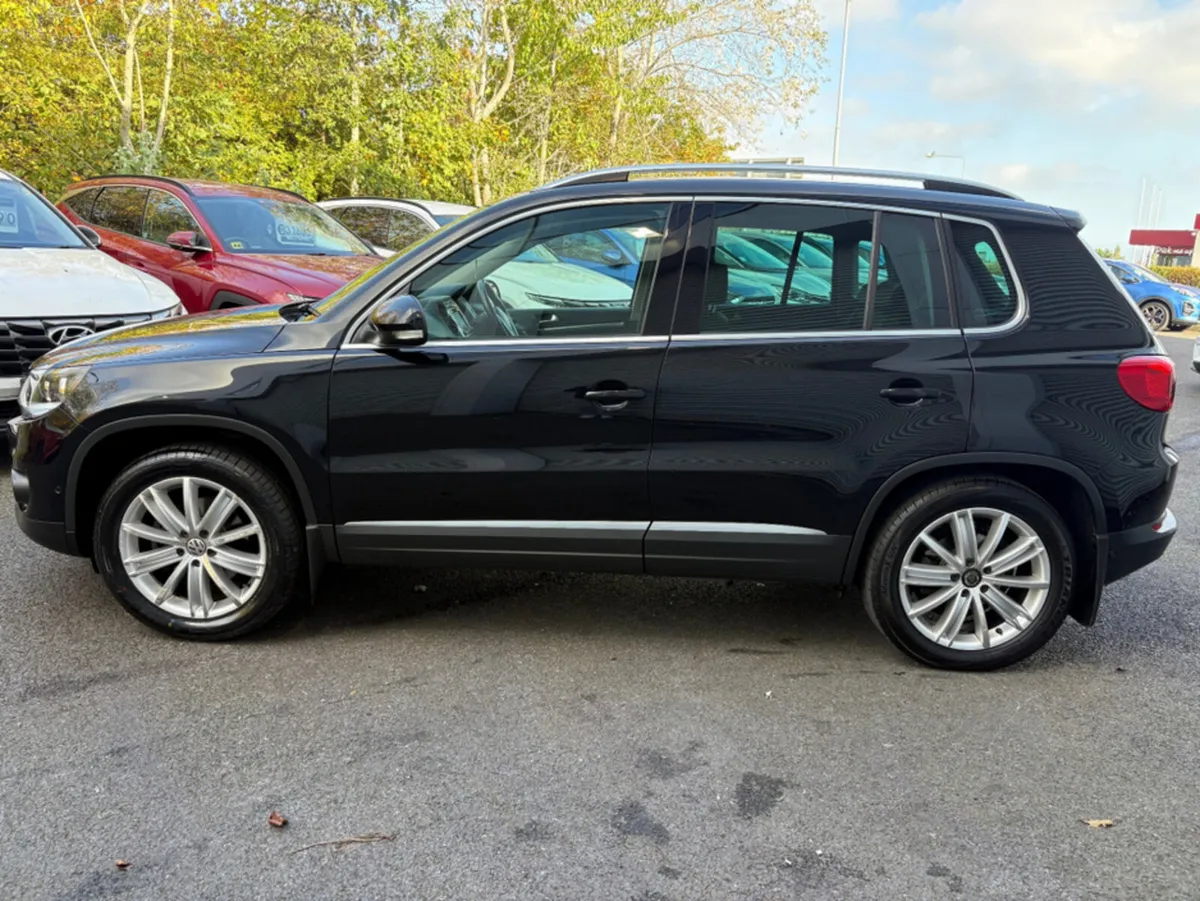 Volkswagen Tiguan SPORT 2.0 TDI 110HP MANUAL 6SPEE - Image 4