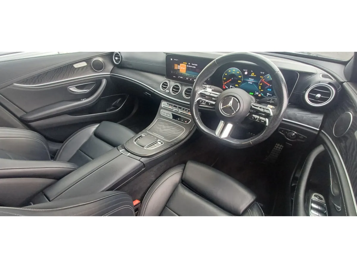 Mercedes-Benz E-Class 300de AMG NIGHT PACK PAN SUN - Image 4