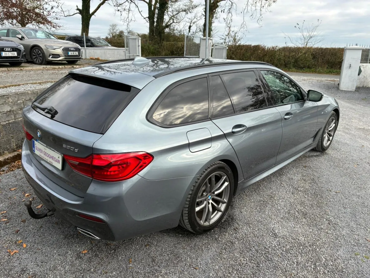 BMW 5-Series 520D M SPORT AUTO G31 - Image 2