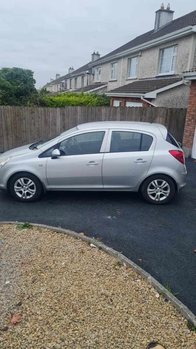 2010 opel corsa nct till 06-26 NEEDS HEAD GASKET - Image 1
