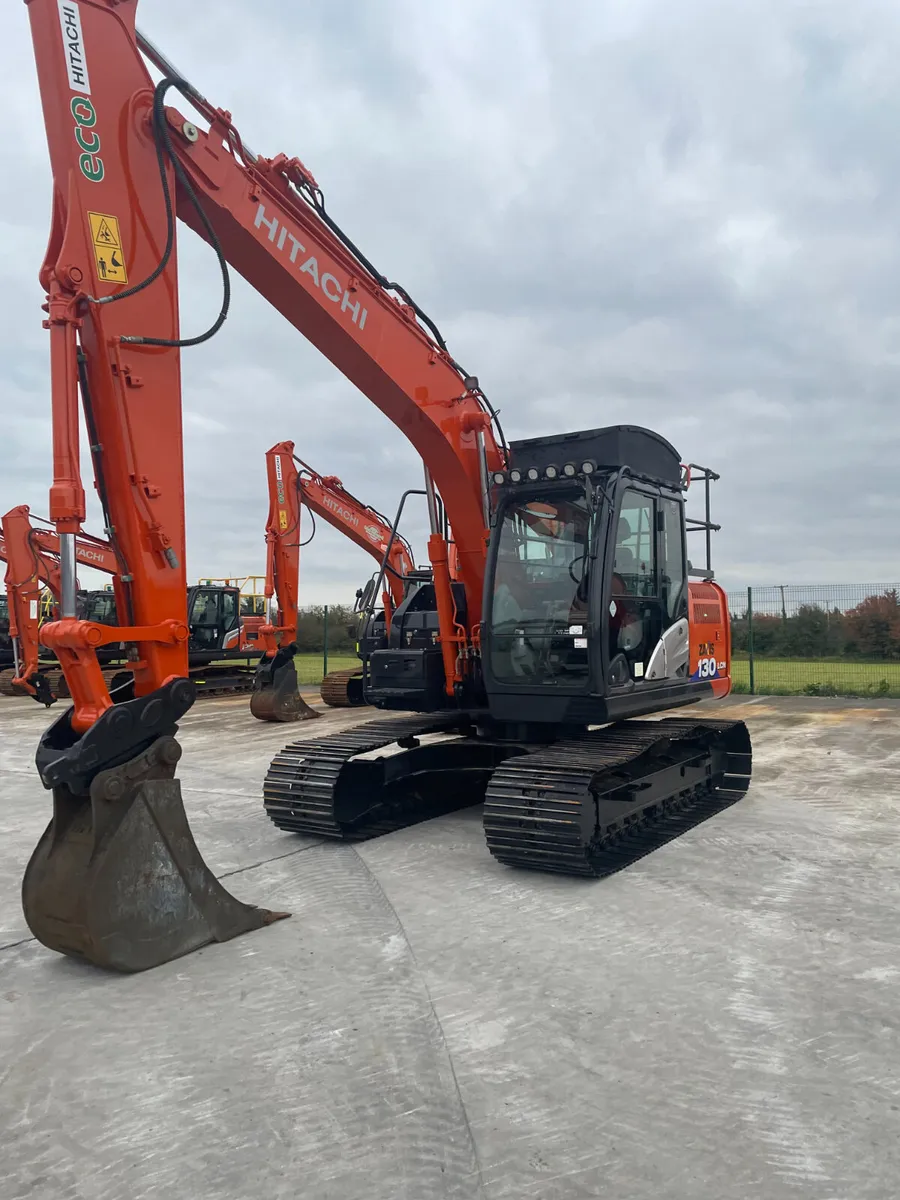 HITACHI ZX130-6 - Image 1