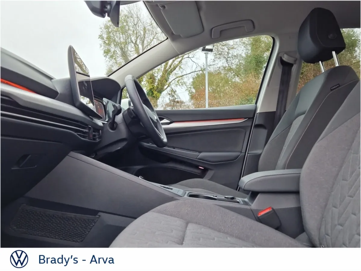Volkswagen Golf EDITION 75 1.5 MHEV 116BHP - Image 4