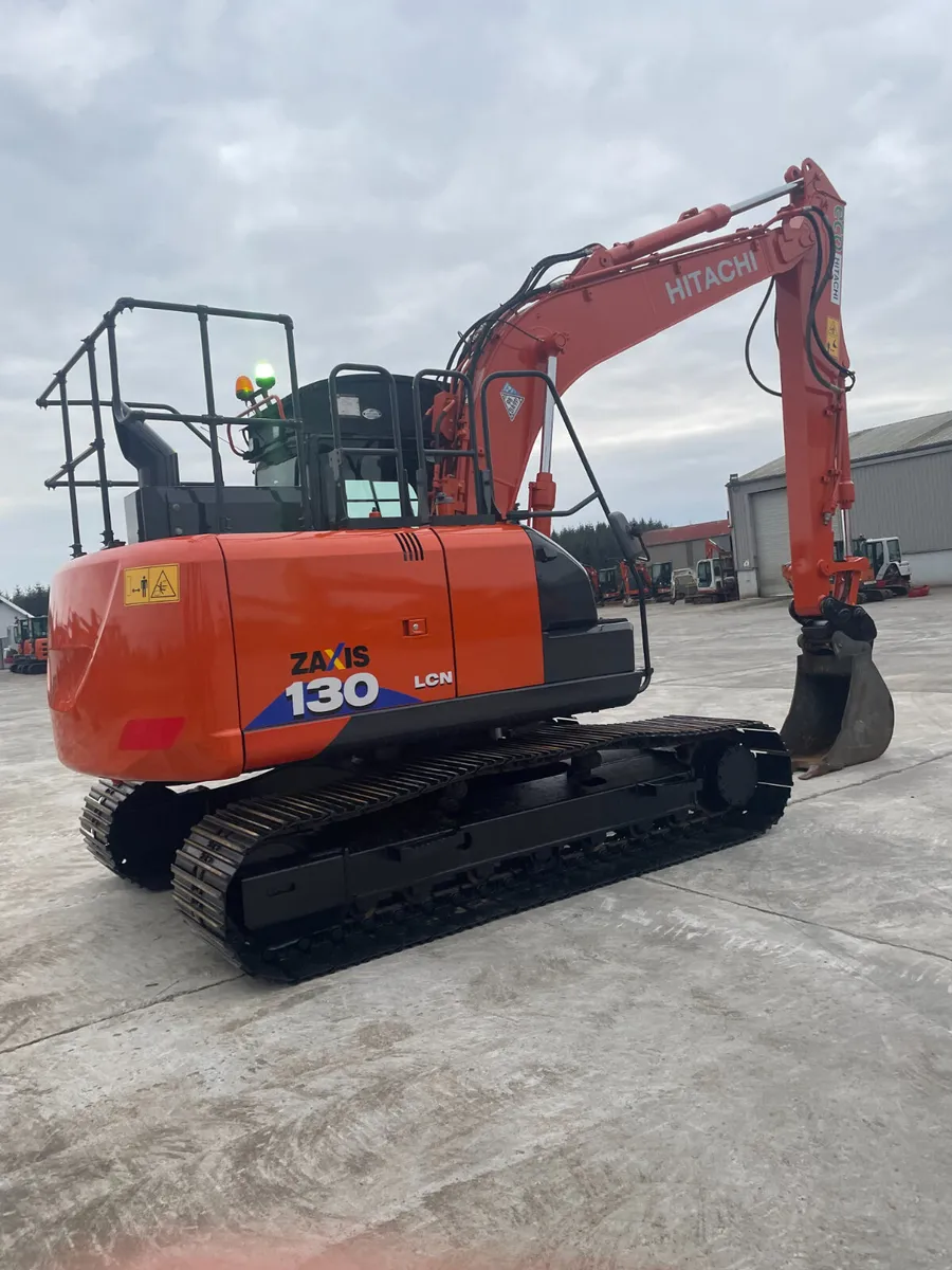 HITACHI ZX130-6 - Image 3