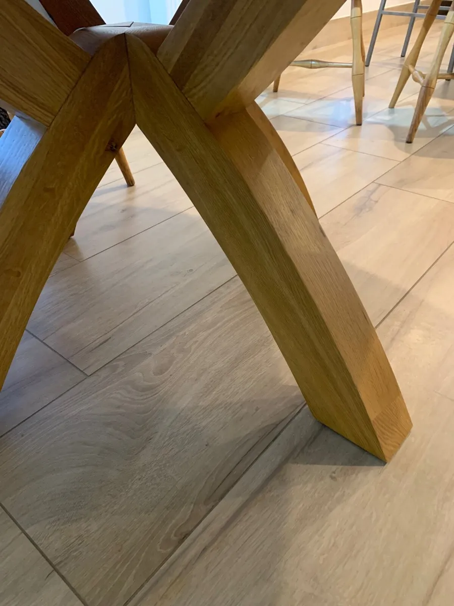 Oak Round Dining Table - Image 2