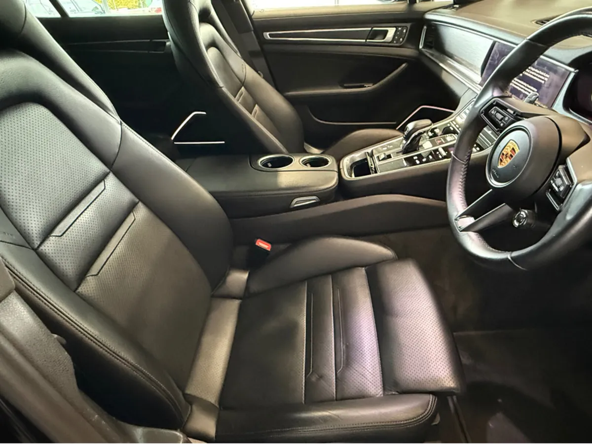 Porsche Panamera 2.9 4 E-HYBRID*PLATINUM EDITION* - Image 2