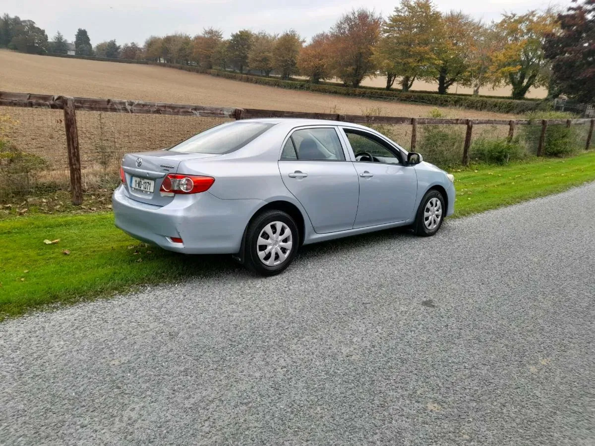TOYOTA COROLLA 1.3 PETROL CHEAP TAX €280 YEAR 2011 - Image 3