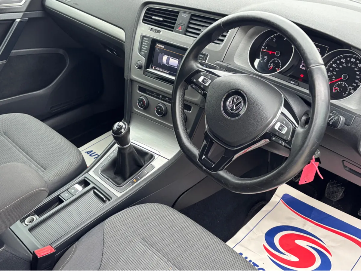Volkswagen Golf 1.6 TDI SE 5DR BLUEMOTION TECHNOLO - Image 2