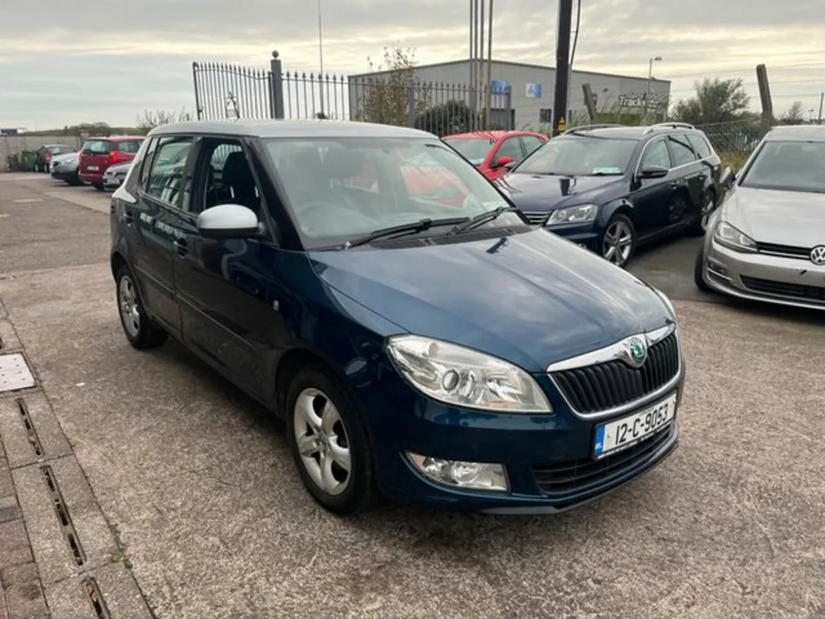 Skoda Fabia Ambition 1.2tsi 86HP 4DR - Image 2