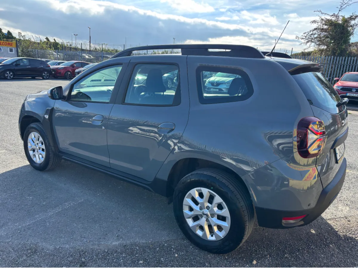 Dacia Duster EXPRESSION BLUE DCI 115 - Image 2