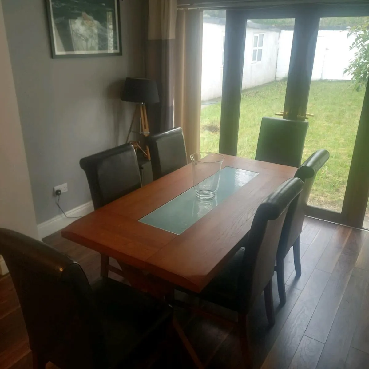 Dining room table - Image 1
