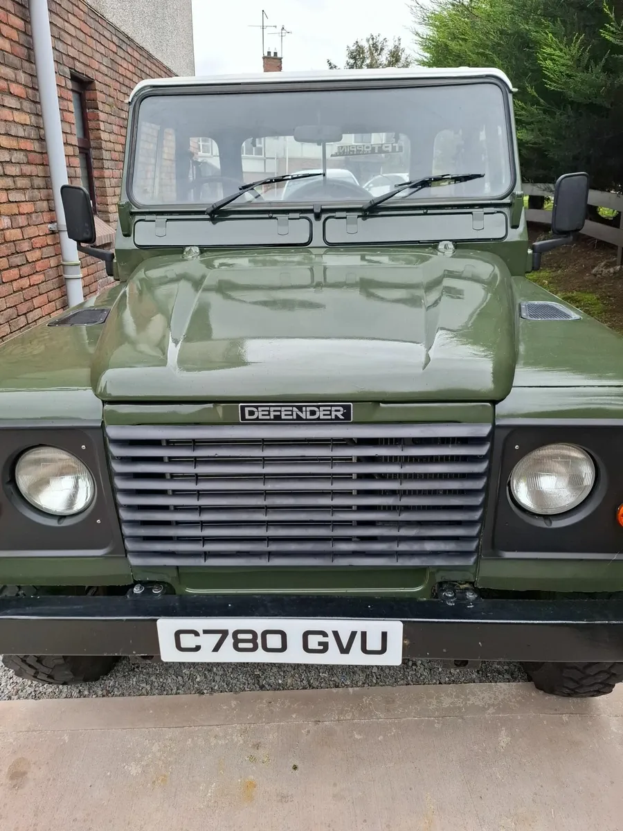 Landrover defender - Image 1
