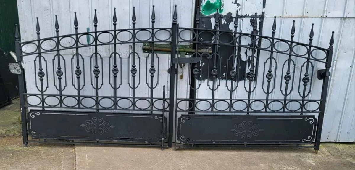 Heavy duty dipped gates - Image 1