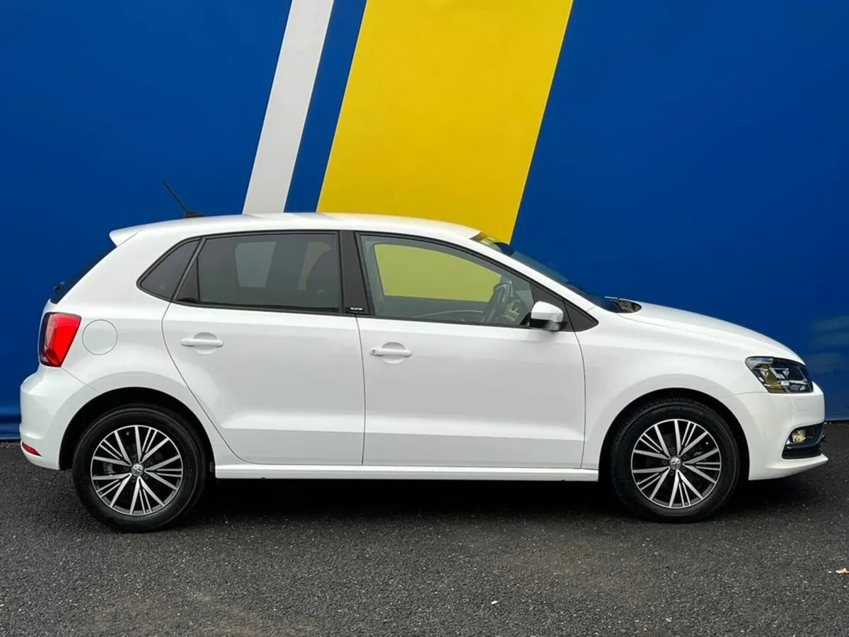 Volkswagen Polo ALLSTAR EDITION 1.2 TSI AUTO // FU - Image 2