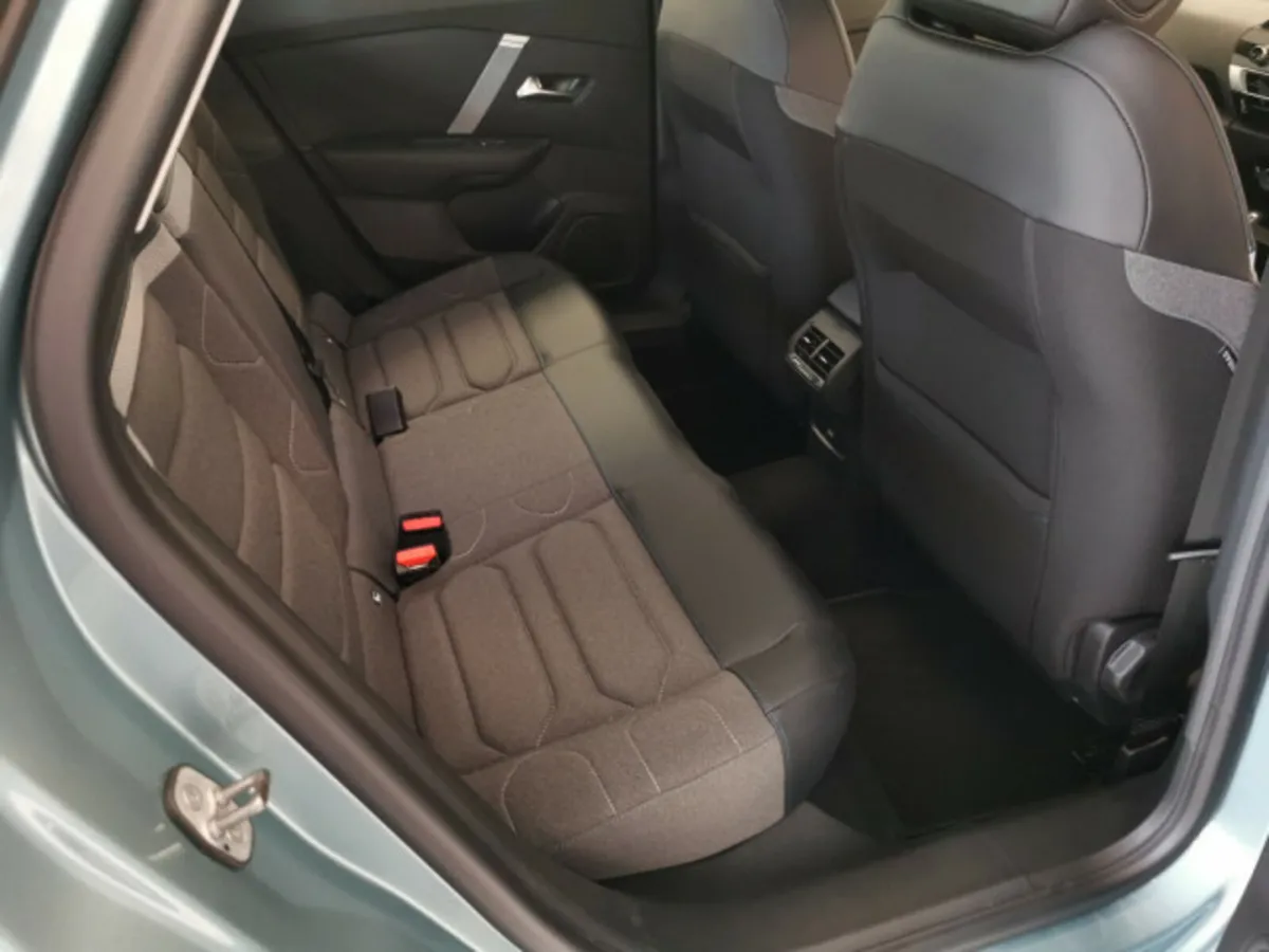 Citroen e-C4 e Flair Pack 50KWH - Image 4