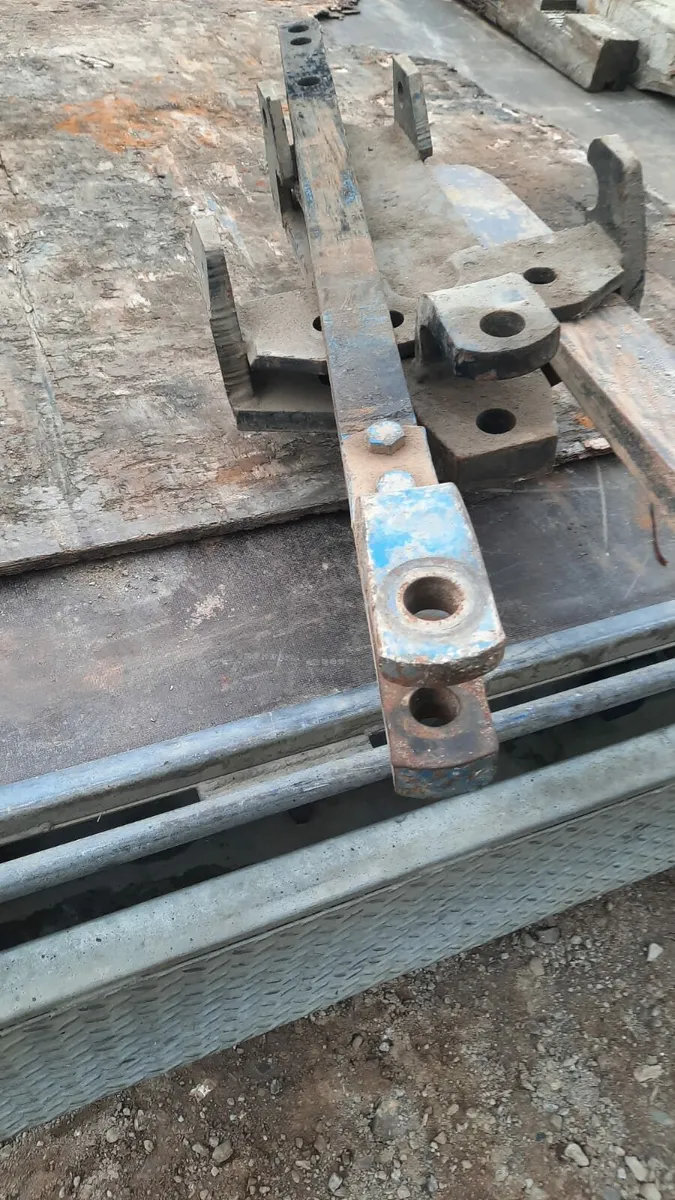 Drawbar and hitch -- For Ford Tractor- like new - Image 1