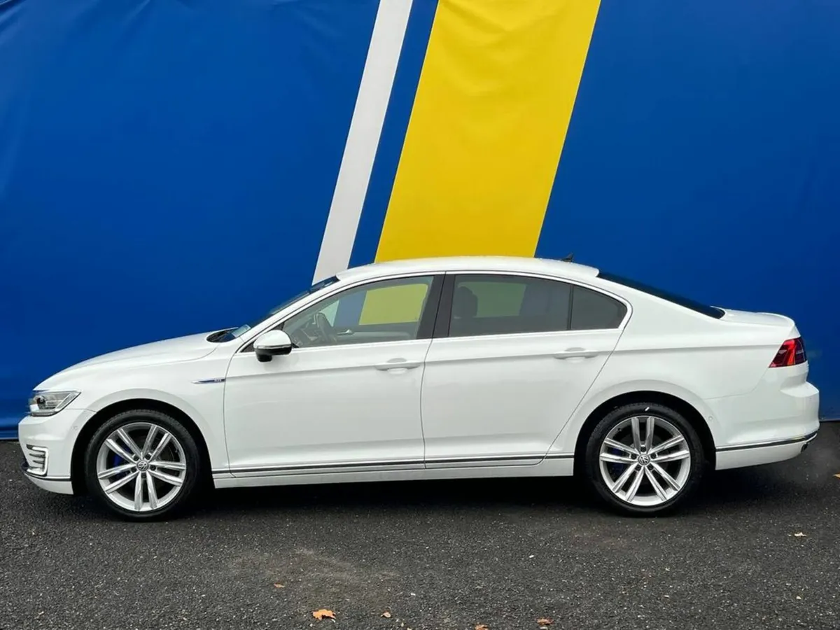 Volkswagen Passat GTE 1.4 PLUG-IN HYBRID *ADVANCE - Image 3