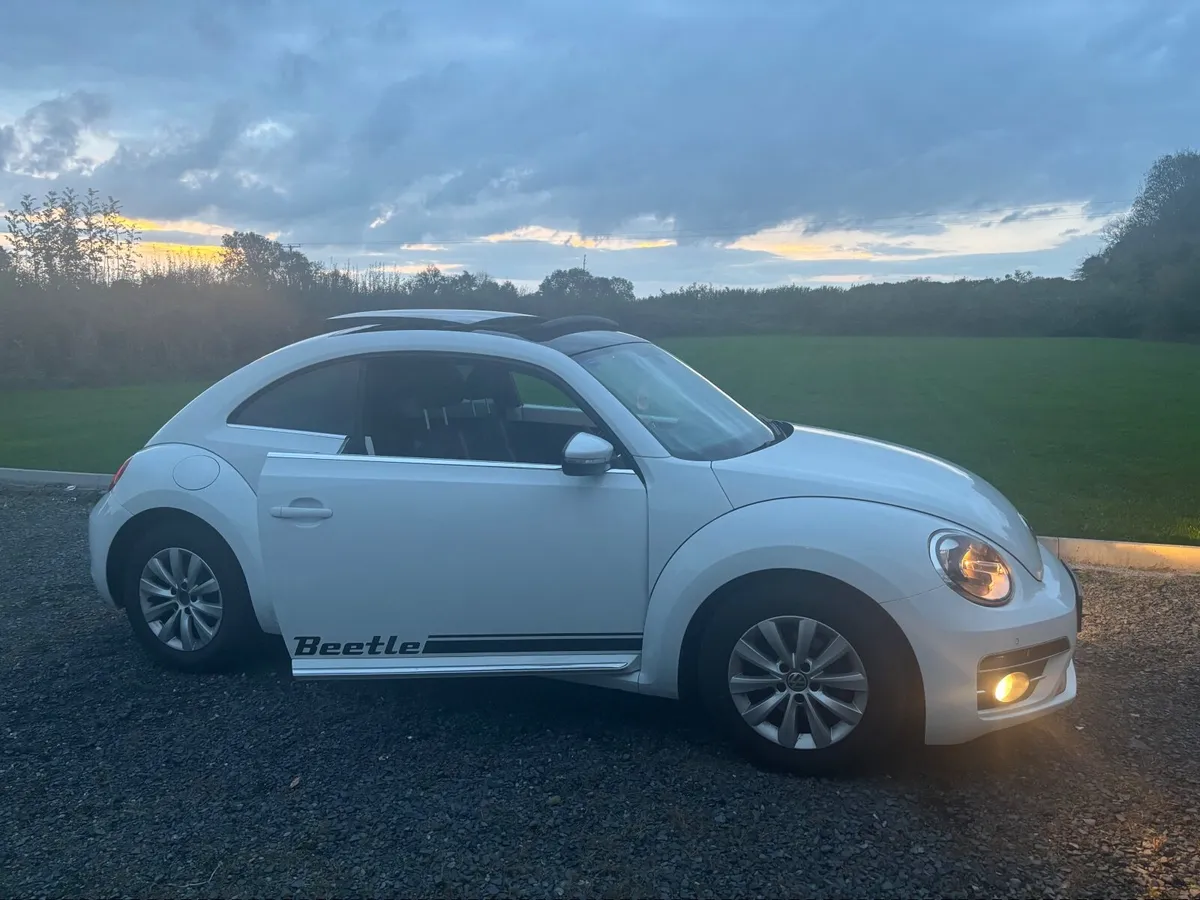 171 Volkswagen Beetle White 1.2 Blue-motion - Image 4