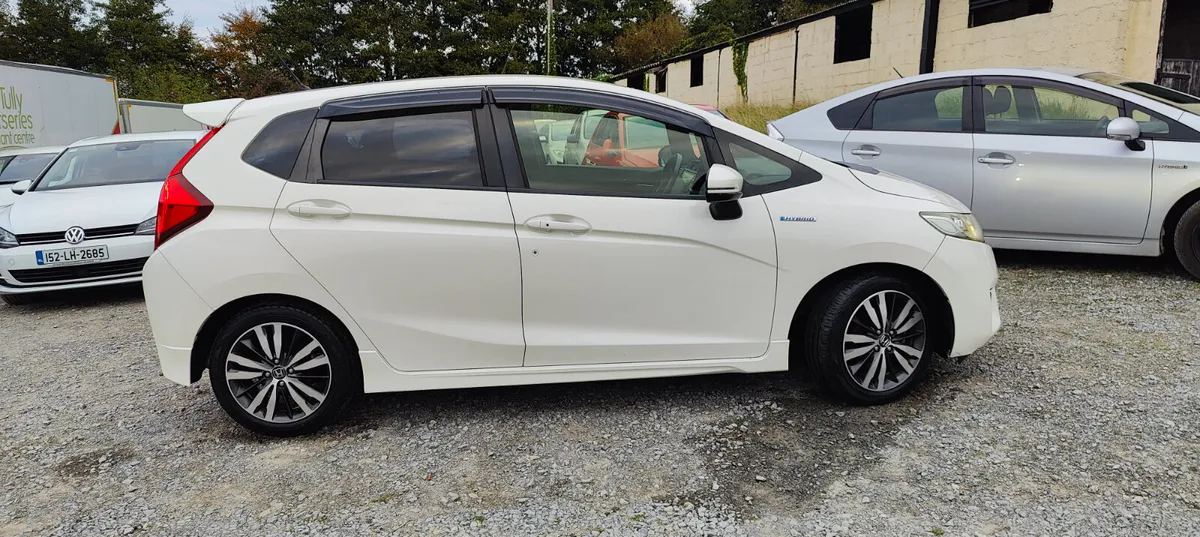 2016 Honda Fit 1.5 Petrol Hybrid - Image 2