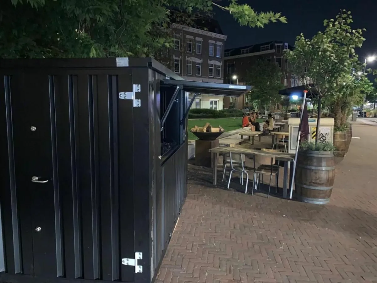 Garden Bar Container – Perfect for Outdoor Fun - Image 3