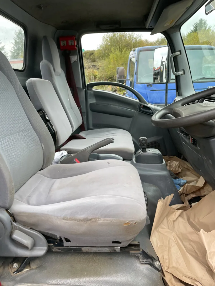 Isuzu Forward 2016 - Image 3
