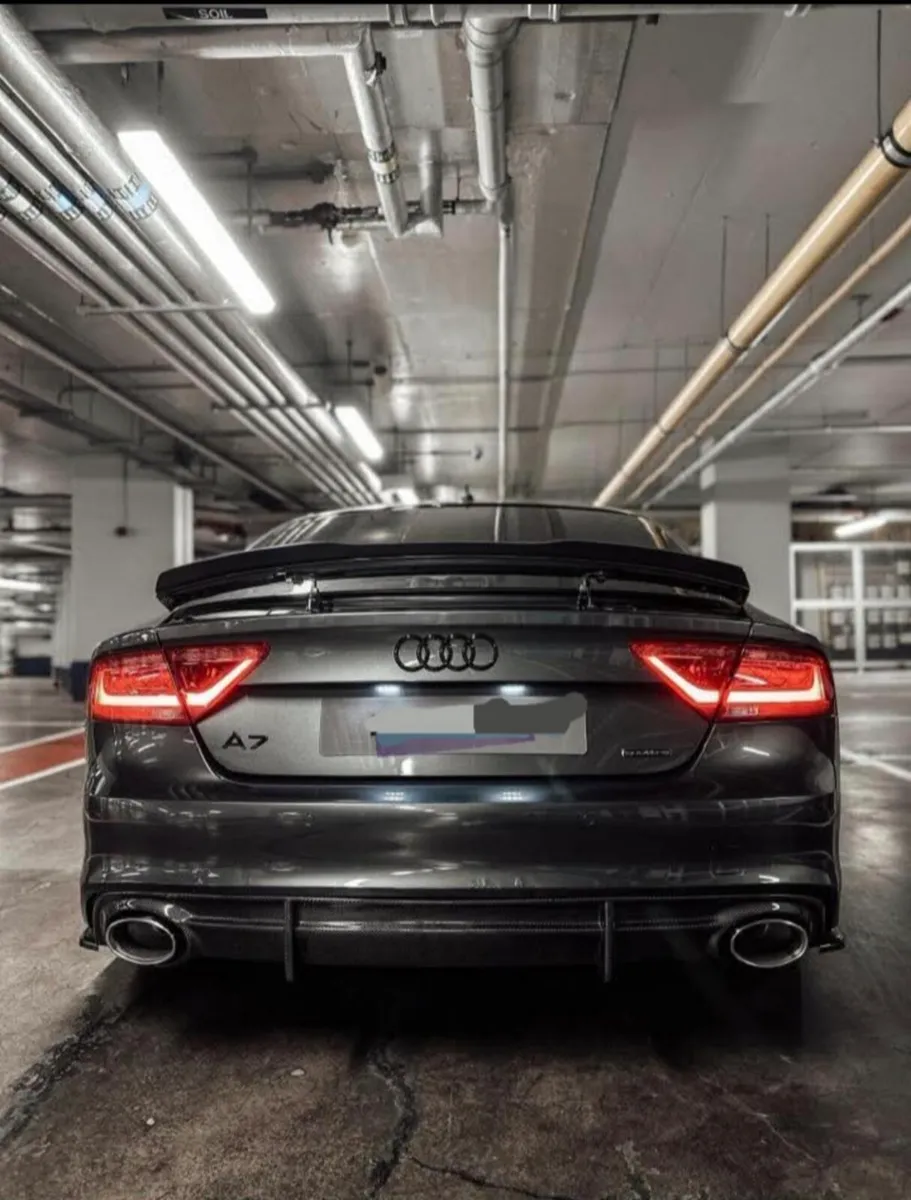 Audi a7 rear defuser carbon fiber with exhaust tip - Image 2