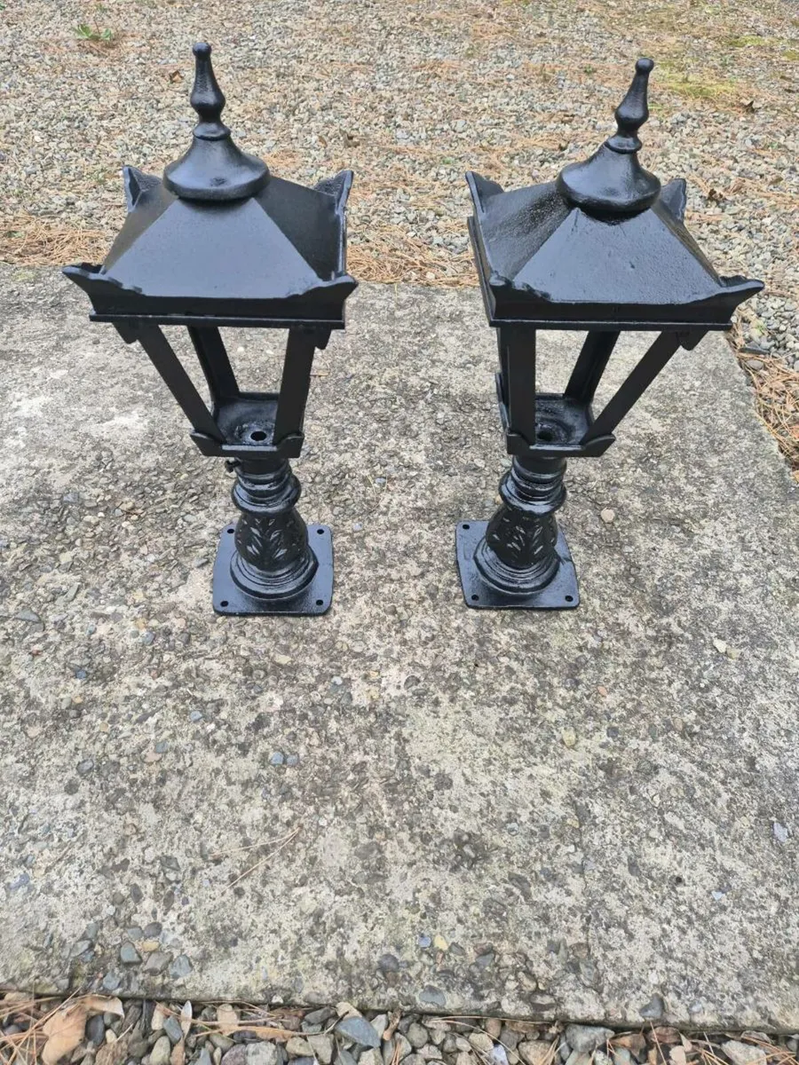 Cast iron lights - Image 2