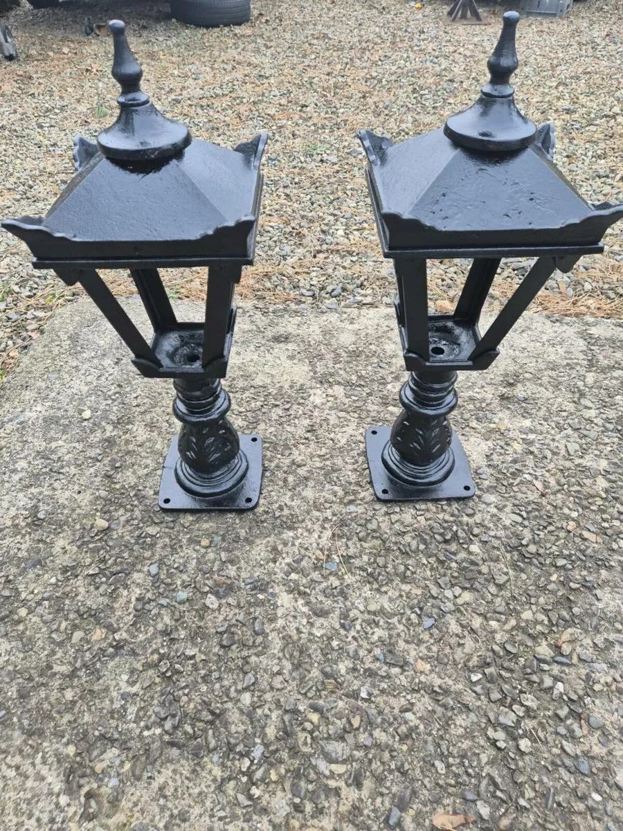 Cast iron lights - Image 3