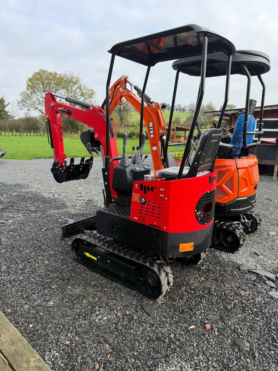 1 ton JPC mini digger - Image 4