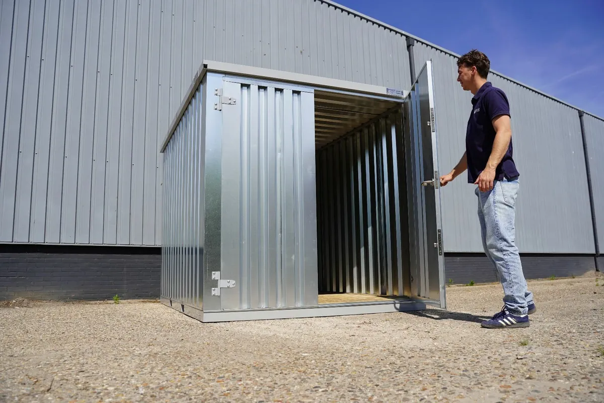 Secure Storage Container 4x2m – Rust Free & Lockab - Image 1